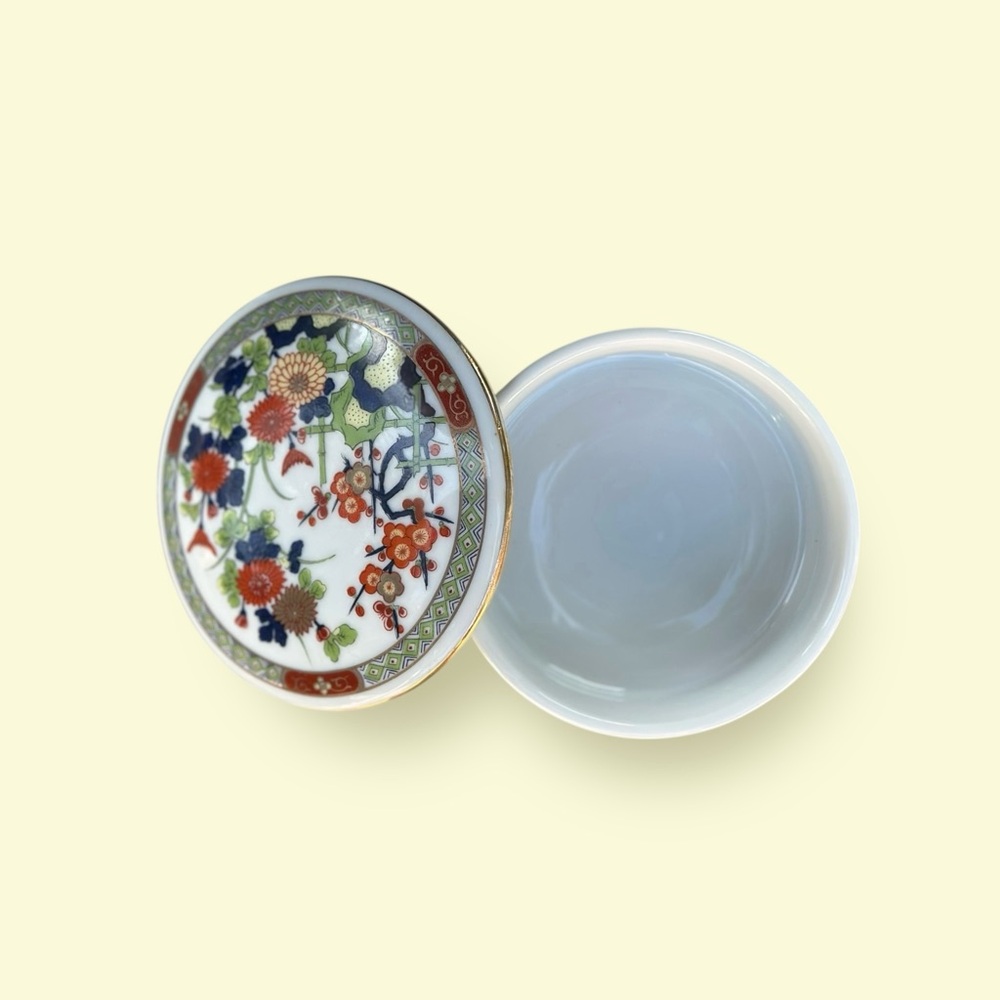 Sakura Miyako Imari Ware Porcelain Lidded Trinket Dish Made in Japan Vintage